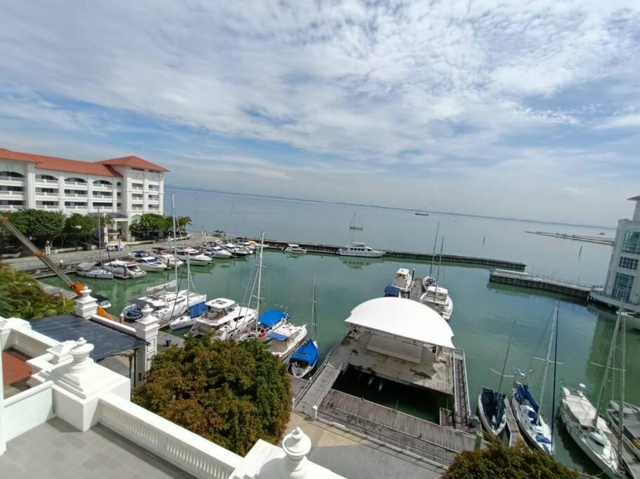 Perfect Marina Stay@ Strait Quay /W Big Balcony + Carpark Bagan Jermal エクステリア 写真